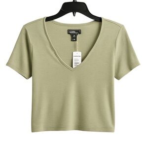 NWT! One Step Up Olive Green V-Neck Crop Top - 1X